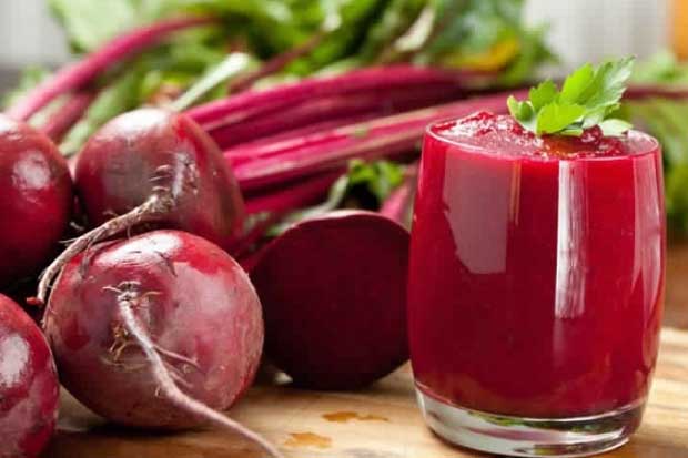 Mỗi ngày uống một cốc nước ép củ dền giá rẻ bèo, mà công dụng khiến ai cũng bất ngờ