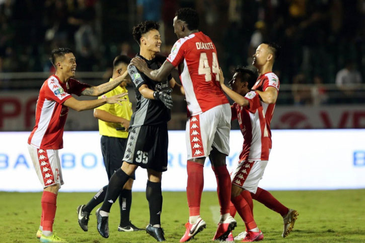 TP Hồ Chí Minh biến động nhân sự, Bùi Tiến Dũng giữ được suất bắt chính?