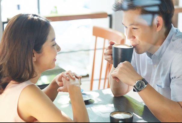 Buổi hẹn hò đầu tiên, bạn trai đã nói muốn vợ nghỉ việc ở nhà nội trợ