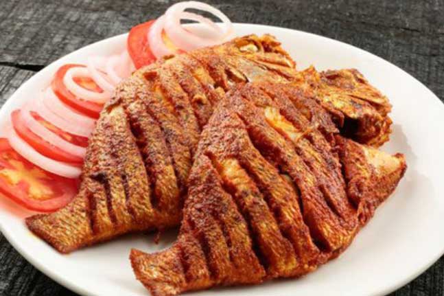 Rán cá bằng dầu sôi là dại: Sai lầm khiến món cá nát vụn, ngoài cháy trong đỏ ai cũng lắc đầu chán nản