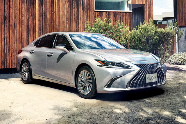 Lexus Việt Nam tăng giá hàng loạt xe sang, cao nhất 160 triệu đồng