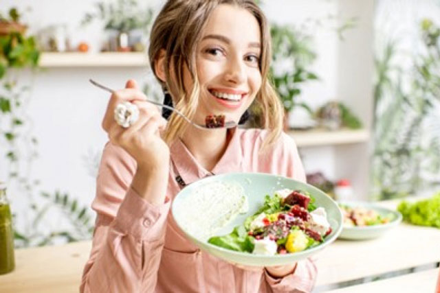 Ăn bát nhỏ để giảm cân: Bạn đã thử chưa?