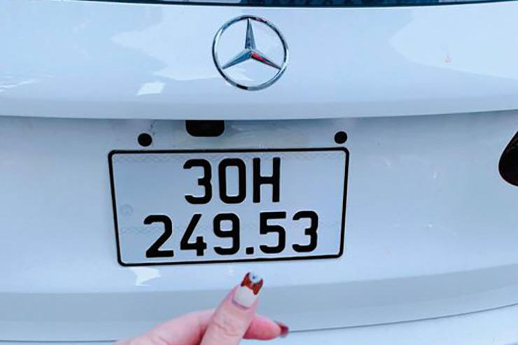 Đại biểu Quốc hội đề xuất không phát hành biển số xe có đuôi 49, 53