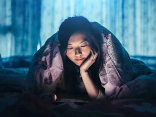 Làm cách nào để thức khuya mà không gây hại sức khỏe?