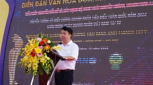 Ông Nguyễn Văn Chí - Phó Chánh Văn phòng Thường trực Văn phòng Điều phối Nông thôn mới Hà Nội phát biểu khai mạc Diễn đàn Văn hóa Doanh nhân Việt Nam năm 2022.