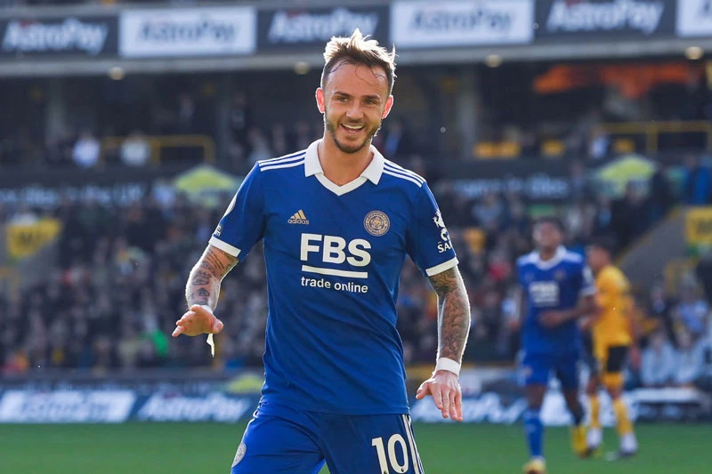 Tiền vệ trung tâm: James Maddison (Leicester City).