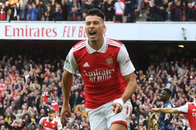 Tiền vệ trái: Gabriel Martinelli (Arsenal).