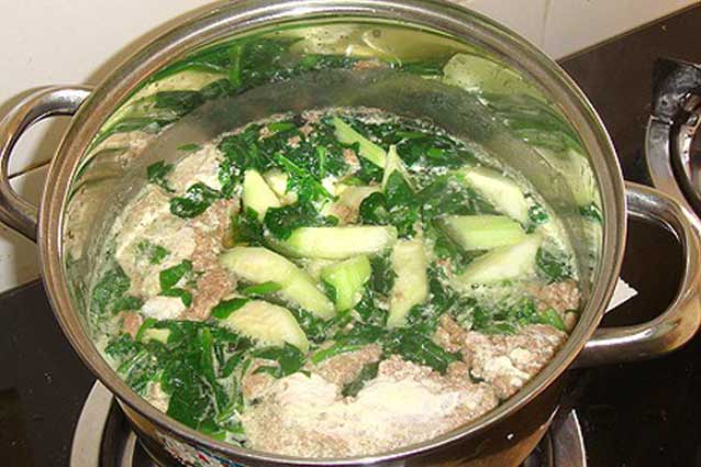 Ăn canh cua đồng tuyệt đối đừng kết hợp với 2 thứ: Vừa tanh lại gây sỏi thận, ngộ độc cả nhà