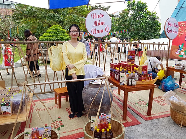 Nước mắm Nam Ô truyền thống sẽ được giới thiệu trong chương trình “Ẩm thực Đà Nẵng - Hương vị và Ký ức” tại Bảo tàng Đà Nẵng