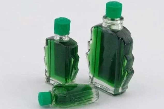 Bôi dầu gió vào bàn chân trước khi ngủ: 7 ngày sau cơ thể đón nhận 6 lợi ich tuyệt vời