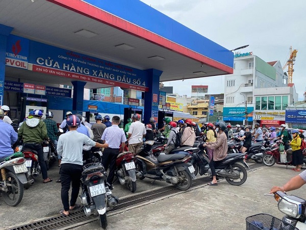 Bộ Công Thương lấy ý kiến doanh nghiệp về rà soát, sửa đổi quy định kinh doanh xăng dầu