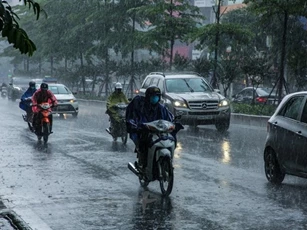 Dự báo thời tiết ngày 16/11/2022: Hà Nội sáng sớm trời lạnh, có lúc mưa rào