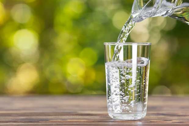 7 cách chăm sóc mũi họng trong thời tiết lạnh, hanh khô để tránh bị viêm hô hấp