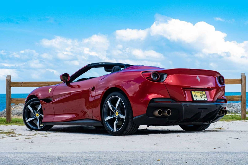 6. Ferrari Portofino M (giá khởi điểm: 227.000 USD).