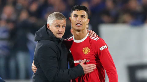 Ronaldo tiếc nuối vì MU sa thải Solskjaer quá sớm