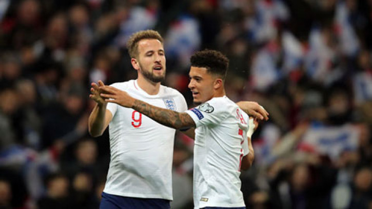 Neymar chỉ 2 cầu thủ yêu thích nhất ở Anh: Bất ngờ với cái tên sau cùng