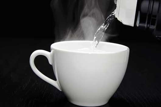 2 loại nước gây K cực nhanh được WHO công nhận: Loại thứ 2 ai cũng dùng mỗi ngày