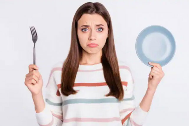 Bỏ bữa tối để giảm cân và những tác hại khó lường