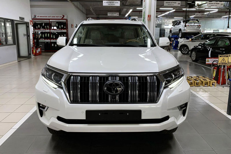 Top 10 ôtô ế khách nhất tại Việt Nam tháng 10/2022: Toyota Land Cruiser Prado dẫn đầu