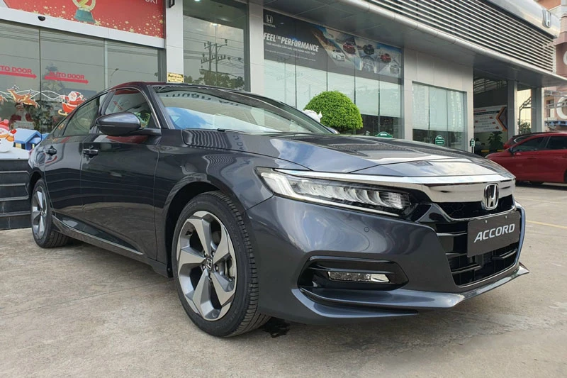 4. Honda Accord (doanh số: 14 chiếc). Ảnh: Honda ô tô Bình Dương.