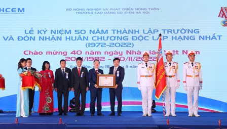 50 năm phát triển Trường Cao đẳng Cơ điện Hà Nội