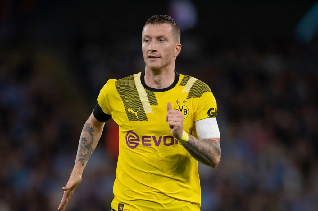 Reus sẽ theo chân Dortmund đến Việt Nam