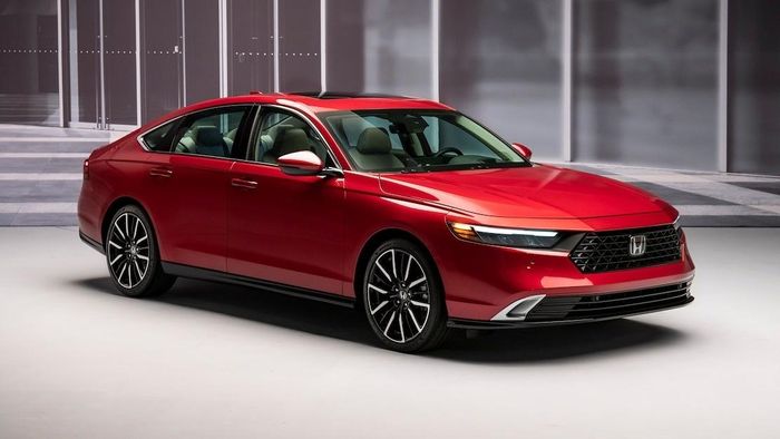 Cận cảnh Honda Accord 2023 vừa trình làng