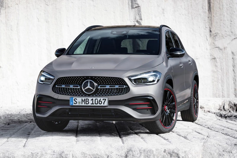 6. Mercedes-Benz GLA 250 2023 (giá khởi điểm: 37.500 USD).