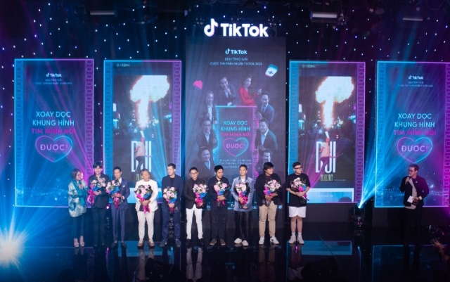 Ban giám khảo cuộc thi tại Gala "Cuộc thi phim ngắn TikTok Film Festival 2022".