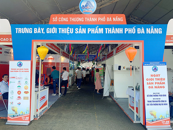 Khu trưng bày, giới thệu sản phẩm TP Đà Nẵng tại Hội nghị kết nối cung cầu giữa TP Hồ Chí Minh với các tỉnh thành năm 2022 (Ảnh: Sở Công Thương Đà Nẵng)