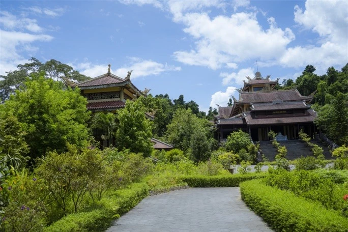 Phong cảnh hữu tình ở Thiền viện Trúc Lâm Bạch Mã - Ảnh 17.