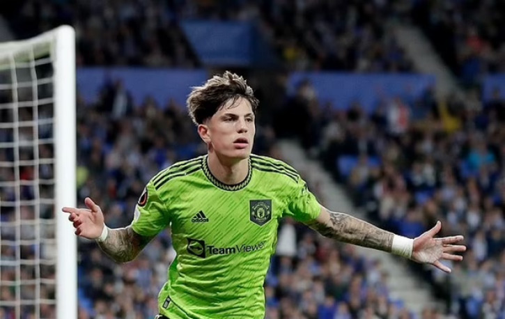 Giữ chân Granacho khỏi Real và Arsenal, MU nâng lương lên 1.000%