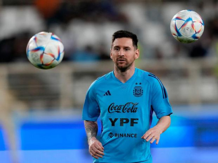 Messi bị nghi ngờ dính chấn thương nên vắng mặt trong buổi tập của ĐT Argentina