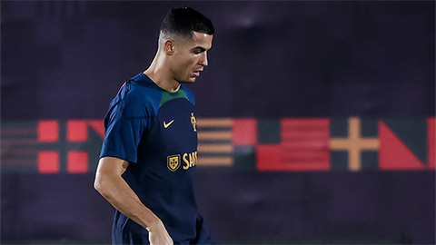 Chelsea sẵn sàng vào cuộc nếu MU 'tống cổ' Ronaldo sau World Cup 2022