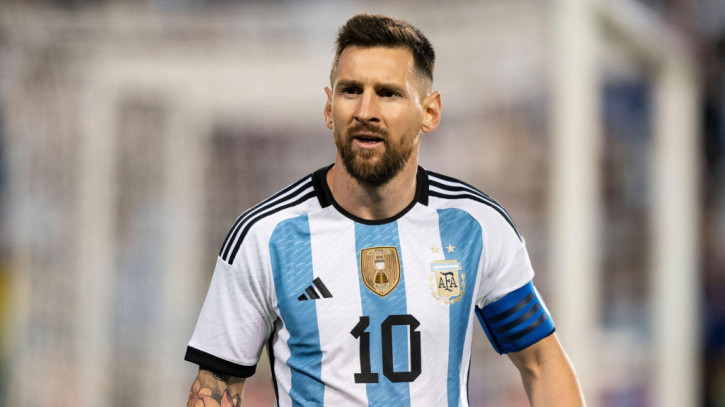 Messi phải tập riêng trong buổi tập gần nhất của Argentina