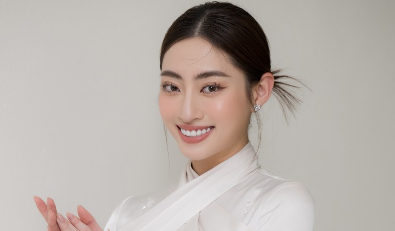 Hoa hậu Lương Thùy Linh được bổ nhiệm trở thành Giảng viên trợ giảng của trường đại học