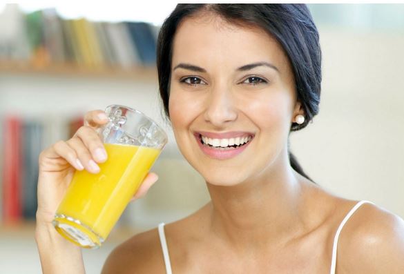 Mỗi ngày nên uống bao nhiêu nước cam là đủ?