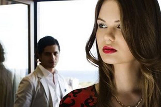 Bà chủ mới 30 tuổi cô đơn vì vừa ly hôn và chiêu lừa tình tàn tệ của 'phi công trẻ'