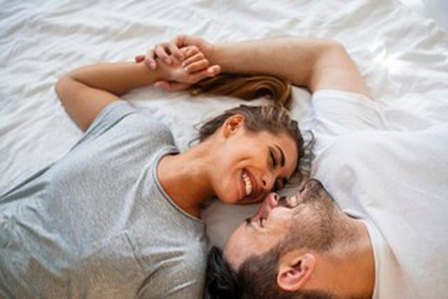 Sự thật trong phòng ngủ tố tội ngoại tình của chồng và osin trẻ, vợ khóc lặng chẳng dám tin