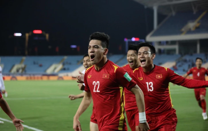 Song theo xác nhận, chấn thương ấy không nghiêm trọng và anh đủ khả năng đá trận gặp Dortmund