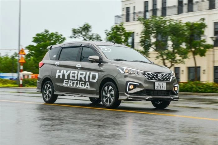  Ertiga Hybrid chưa tạo được đột phá cho Suzuki. 