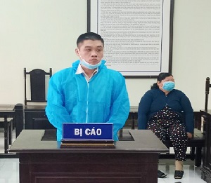 Lĩnh án 7 tháng tù vì đốt nhà người nói mình hút chích ma túy