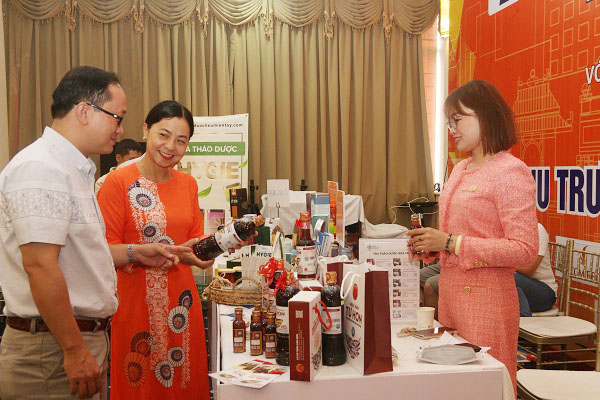 Kết nối hàng trăm nhà cung cấp vùng Đồng bằng sông Hồng với doanh nghiệp xuất khẩu