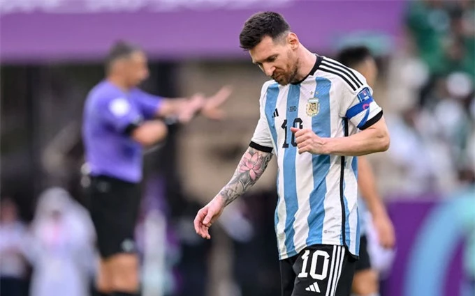 Messi thi đấu thất vọng ở trận Argentina vs Saudi Arabia