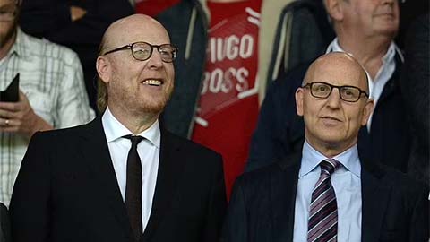 Nhà Glazer chính thức rao bán MU với giá cao khó tin