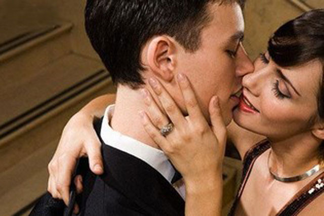 Bị kịch của trai trẻ ôm mộng đổi đời bằng việc 'chăm sóc' các quý bà giàu có