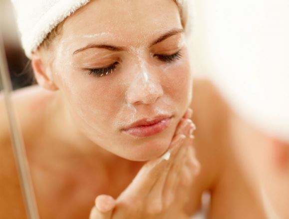 Da trẻ hơn 10 tuổi chỉ bằng bí quyết vô cùng đơn giản