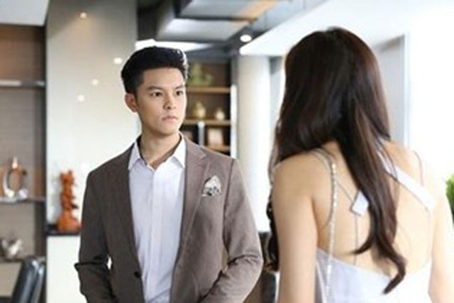 Bà chủ giàu có không tiếc tiền cho 'phi công trẻ' và cái kết chẳng ai có thể ngờ