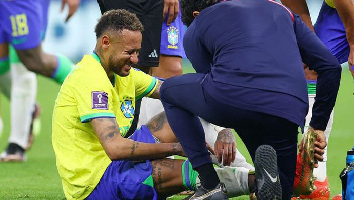 Neymar đá tệ rồi chấn thương: Gánh lo của ĐT Brazil