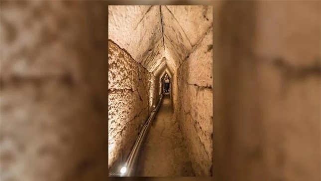 Bí ẩn đường hầm rộng lớn dưới ngôi đền Ai Cập cổ đại ảnh 1